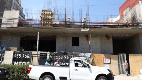 Se reducirán hasta 85% los tiempos de respuesta en la tramitación de permisos para el desarrollo habitacional enfocado al segmento social

Para más información del tema, visita: https://www.eleconomista.com.mx/econohabitat/son-tramites-construccion-vivienda-facilitara-gobierno-cdmx-20250731-770578.html
Twitter: https://twitter.com/eleconomista 
Sitio web: https://www.eleconomista.com.mx/ 
Facebook: https://www.facebook.com/ElEconomista.mx 

#ElEconomista #CapitalHumano #EETV