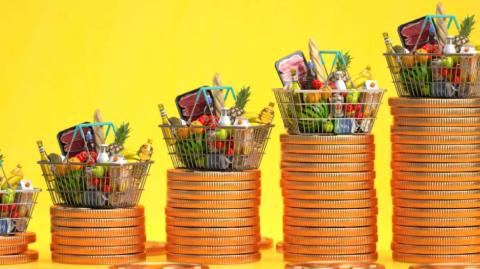 Durante julio el costo de la canasta básica —que incluye alimentos y otros productos y servicios básicos para la vida— registró un encarecimiento de 3.6% en comparación interanual. Este nivel se alinea con los niveles de inflación general.

Para más información del tema, visita: https://www.eleconomista.com.mx/economia/costo-canasta-basica-mexico-aumento-3-6-zonas-urbanas-julio-20250811-772203.html 

¡Síguenos en nuestras redes sociales para mantenerte informado!

Twitter: https://twitter.com/eleconomista 
Facebook: https://www.facebook.com/ElEconomista.mx
Instagram: https://www.instagram.com/eleconomistamx
LinkedIn: https://www.linkedin.com/company/el-economista/

#ElEconomista #EETV #Canastabásica