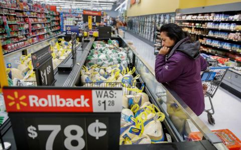 Economistas encuestados por Reuters esperaban un avance de 0.3% en las ventas a minoristas en septiembre. Foto: Reuters.