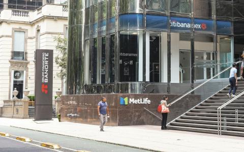 La banca comercial, en su conjunto, percibió un aumento en el nivel de capitalización y disponibilidad de fondos. Foto EE: Gilberto Marquina