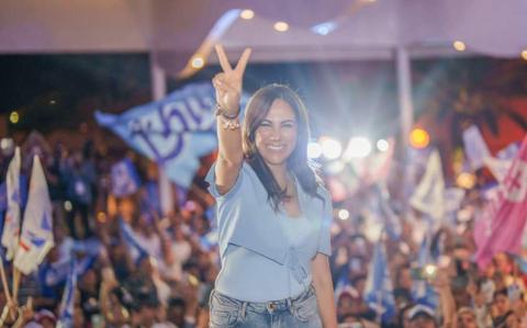 Libia García Muñoz Ledo de Fuerza y Corazón por Guanajuato (PRI, PAN y PRD). Foto EE: Especial