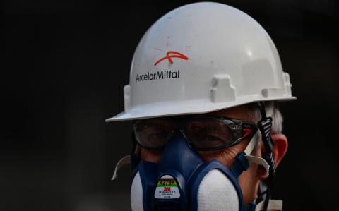 ArcelorMittal, una de las mayores empresas siderúrgicas y mineras del mundo. Foto: AFP