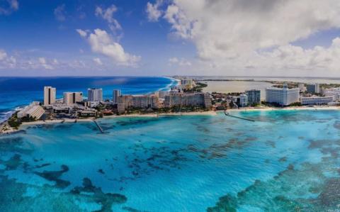 Panorámica de la zona hotelera de Cancún, Quintana Roo. Foto EE: Cortesía Ayuntamiento Benito Juárez.