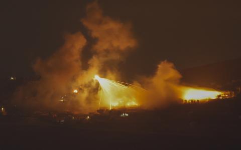 Bombardeo israelí en la frontera entre Israel y Líbano.