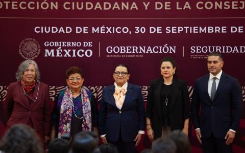 María Estela Ríos González, Rosa Icela Rodríguez Velázquez 
Luisa María Alcalde Luján, Omar García Harfuch y Ernestina Godoy Ramos.
durante la ceremonia oficial de entrega-recepción de la Secretaría de Gobernación, la Secretaría de Seguridad y protección Ciudadana (SSPC),así como la Consejería Jurídica de Presidencia de la República. 
FOTO: ANDREA MURCIA /CUARTOSCURO.COM