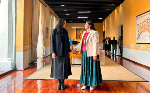 Claudia Curiel Icaza y Alejandra Fraustro.