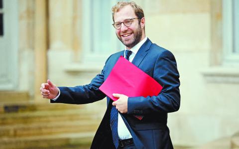 FILE PHOTO: Newly-appointed French Economy, Finance and Industry Minister Antoine Armand leaves the Hotel de Matignon after a government meeting with the Prime Minister in Paris, France, September 23, 2024. REUTERS/Benoit Tessier/File Photo