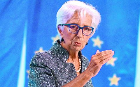 FILE PHOTO: European Central Bank President Christine Lagarde speaks to reporters following the Governing Council's monetary policy meeting in Frankfurt, Germany September 12, 2024. REUTERS/Jana Rodenbusch/File Photo