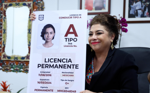 Clara Brugada promete regreso de la licencia de conducir permanente