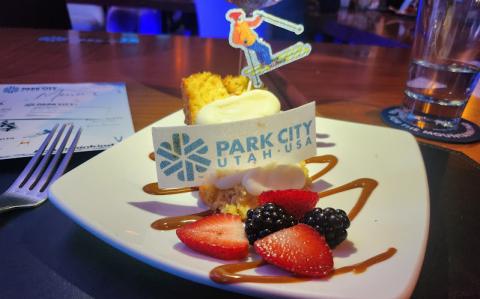 El postre Pan de Elote con la imagen de Park City, Utah, que se degustó en el restaurante Mochomos Palmas.