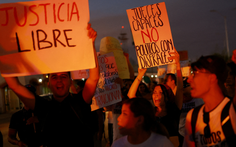 Activistas, trabajadores del Poder Judicial y estudiantes continúan protestando en contra de la Reforma al Poder Judicial.