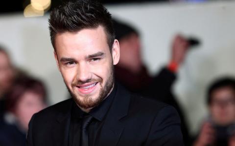 El cantante Liam Payne posa para los fotógrafos en el estreno mundial de la película "I am Bolt" en Londres