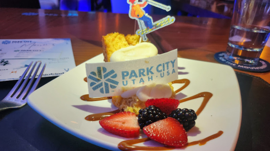 El postre Pan de Elote con la imagen de Park City, Utah, que se degustó en el restaurante Mochomos Palmas.