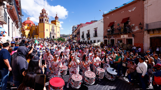 Batucada en el Cervantino