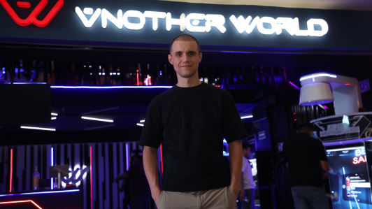 EXPERIENCIA CON SUSCRIPTORES DEL ECONOMISTA "ANOTHER WORLD, SUMERGETE EN EL MUNDO DE LA REALIDAD VIRTUAL" . FOTO : HUGO SALAZAR / EL ECONOMISTA