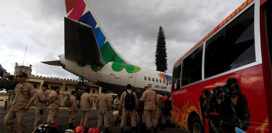 Honduras envío 36 rescatistas para cooperar en las operaciones de búsqueda de víctimas del sismo que afectó a México.