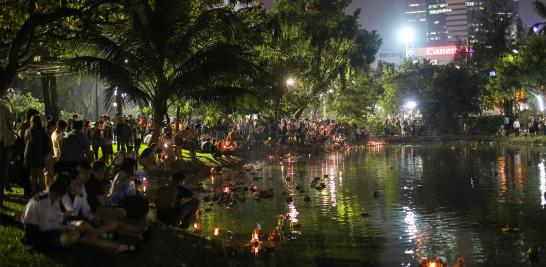 Festival de la segunda luna llena o Yi Peng en Tailandia. Foto: Reuters