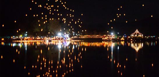 Festival de la segunda luna llena o Yi Peng en Tailandia. Foto: Reuters