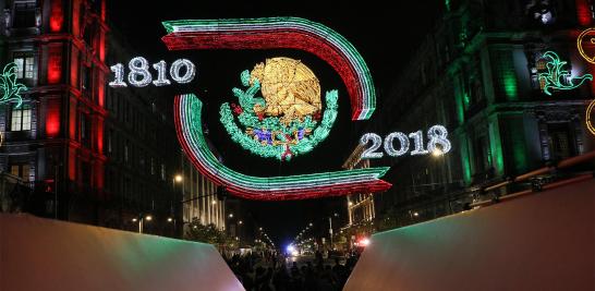 Los mosaicos también serán colocados en las explanadas delegacionales y sitios emblemáticos de la CDMX, que desde hace más de 50 años se ha colocado este tipo iluminación.