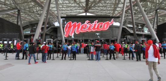 En corazón de la Ciudad Deportiva de la Magdalena Mixihuca, se inauguró el estadio Alfredo Harp Helú, la nueva casa de los Diablos Rojos del México. El "Diamante de Fuego" tiene capacidad de recibir a 20,800 espectadores y cuenta con una amplia zona de alimentos y hasta un bar, ambos con vista al terreno de juego para no perder ni un sólo detalle del rey de los deportes.