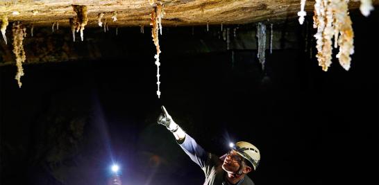 La Universidad Hebrea de Jerusalén anunció el hallazgo de la cueva de sal más larga del mundo llamada Malham, que se extiende por más de 10 kilómetros, lo que, aseguran, le quita ese título a Irán que lo había mantenido durante 13 años. La cueva atraviesa el monte Sedom, la montaña más grande de Israel, adyacente al Mar Muerto.