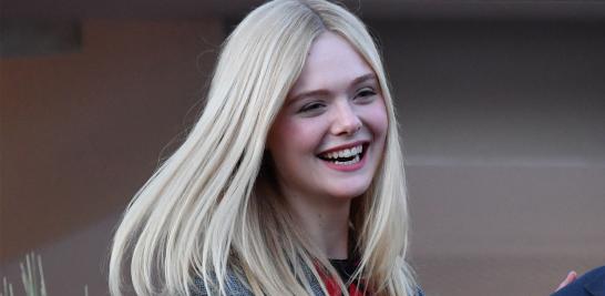 2. Elle Fanning. Actriz estadounidense con apenas 21 años de edad, pudiera ser la más joven del jurado, pero tiene una larga carrera detrás de ella, hizo su debut en Cannes con sólo ocho años de edad en "Babel" de Inárritu. Fanning apareció por primera vez en el medio cinematográfico cuando tenía dos años de edad, interpretando la versión joven del personaje de su hermana en "Yo soy Sam".