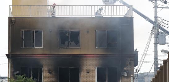 Al menos 36 personas fueron trasladadas al hospital, según los bomberos, 10 de ellas de gravedad. Los rescatistas habían completado la búsqueda en el estudio.