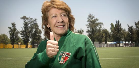 “Si hay reencarnación, que nos toque ser futbolistas otra vez”, dice Lourdes de la Rosa. Los padres de la exfutbolista se enteraron que ella jugaba en una liga hasta que la vieron en televisión. Foto: Lizeth Arauz