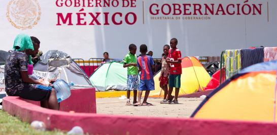 Los promoventes del recurso legal aseguraron que el amparo combate la ilegalidad de un documento restringe a los migrantes a abandonar México sólo por la frontera sur. Foto: Notimex.