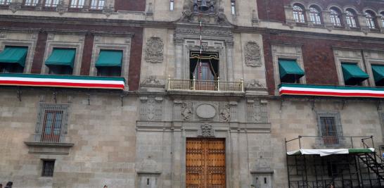 Preparativos para festejos del 15 de septiembre en Palacio Nacional. Foto EE: Samantha Nolasco