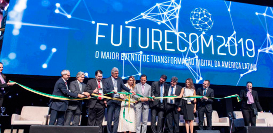 El foro se ha realizado históricamente en la ciudad de Sao Paulo, aunque ha tenido algunas de sus ediciones en Río de Janeiro. Como en la imagen, el evento ha contado con la presencia de altos funcionarios del gobierno brasileño y de empresas de telecomunicaciones. Foto: Nicolás Lucas.