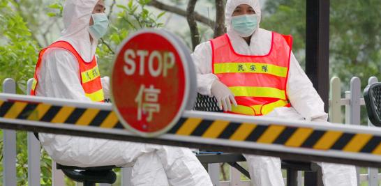 Un paciente masculino de unos 30 años de edad viajó desde Wuhan a Washington, pero aseguró que no asistió a los mercados de animales donde muchos de los pacientes se infectaron. Se encuentra aislado en el Providence Regional Medical Center en Everett de Washington informaron autoridades sanitarias.