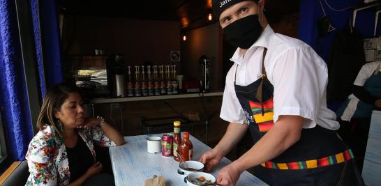 "El sueño de Frida" es una cafetería creada por la la Fundación Mosaico Down en la que se da la oportunidad de trabajar a jóvenes egresados de la carrera Técnica de Gastronomía. Foto: Rosario Servin