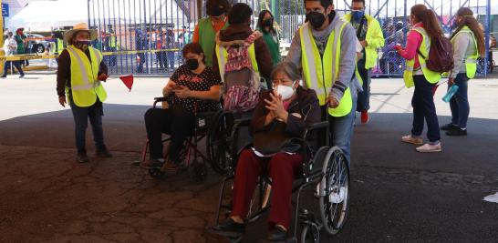 En Iztapalapa se habilitaron 6 sedes: UAM Iztapalapa; Sede de Servicios de Transportes Eléctricos; Telecomm; Fes Zaragoza; Deportivo Santa Cruz Meyehualco y CECyT Nº 7. Foto EE: Rosario Servin