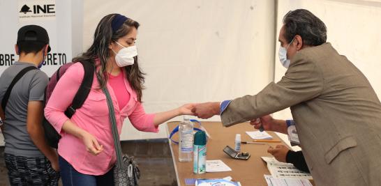 El INE espera que 93 millones de mexicanos inscritos en el Padrón Electoral participen en esta consulta popular. Foto EE: Eric Lugo