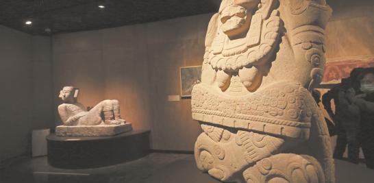 Señora de la falda de estrellas, cultura popoluca, siglo XIV, procedente de Tehuacán, Puebla. Foto EE: Rosario Servin