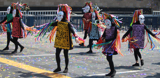 El desfile de este año fue de un kilómetro de longitud. Foto EE: Eric Lugo