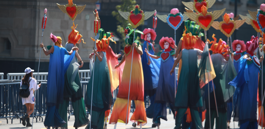 El inicio del recorrido del Desfile del Día de Muertos 2021 fue en el Zócalo capitalino para concluir en el Deportivo del Campo Marte. Foto EE: Eric Lugo