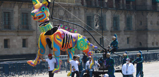 El recorrido inició a las 12:00 horas de este domingo en el Zócalo capitalino. Foto EE: Eric Lugo