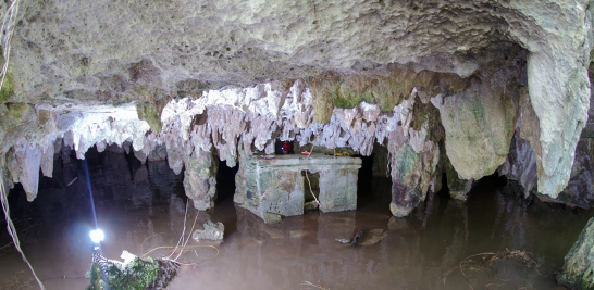 Cueva Paamul II RHQ 2017 altar circular con columna. Foto EE: Cortesía/ Ernesto Contreras