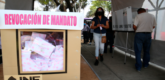 A las 18:00 horas se cerraron las casillas de votación, para iniciar con el conteo rápido. Foto EE: Eric Lugo.