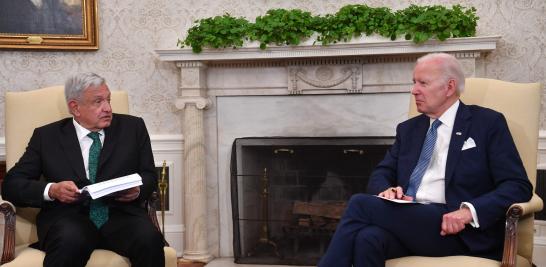 El presidente Andrés Manuel López Obrador y su par estadounidense Joe Biden en la Sala Oval de la Casa Blanca. Foto: AFP