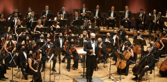 Carlos Miguel Prieto, director titular de la Orquesta Sinfónica de Minería. Foto EE: Eric Lugo