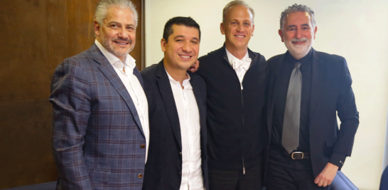 Luis Antonio Ascencio Almada, presidente de la Academia de Música del Palacio de Minería; Pacho Flores, trompetista y compositor; Carlos Miguel Pietro, director titular de la OSM y Daniel Freiberg, compositor. Foto EE: Eric Lugo