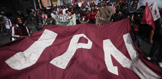 La marcha en la CDMX dio inicio en la Plaza de las Tres Culturas en Tlatelolco para finalizar en el Zócalo capitalino. Foto EE: Eric Lugo