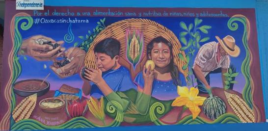 Mural de la artista Ana Xhopa para promover la alimentación saludable, en el preescolar Doña Josefa Ortíz de Domínguez, Zaachila, Oaxaca. Foto: Cortesía #OaxacaSinChatarra