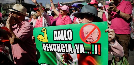  En la Plaza de la Constitución y simultáneamente en más de 100 ciudades del país, ciudadanos de todos los estratos sociales defendieron su derecho al voto. Foto: Reuters