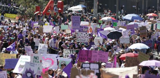 Marcha del 8M en la Ciudad de México. Foto EE: Eric Lugo