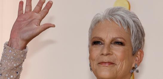 Jamie Lee Curtis en la alfombra champán de los Premios Oscar 2023. Foto: Reuters