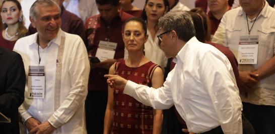 Adán Augusto López, Claudia Sheinbaum y Ricardo Monreal durante la conferencia sobre la Sesión Extraordinaria del Consejo Nacional de Morena. Foto EE: Eric Lugo